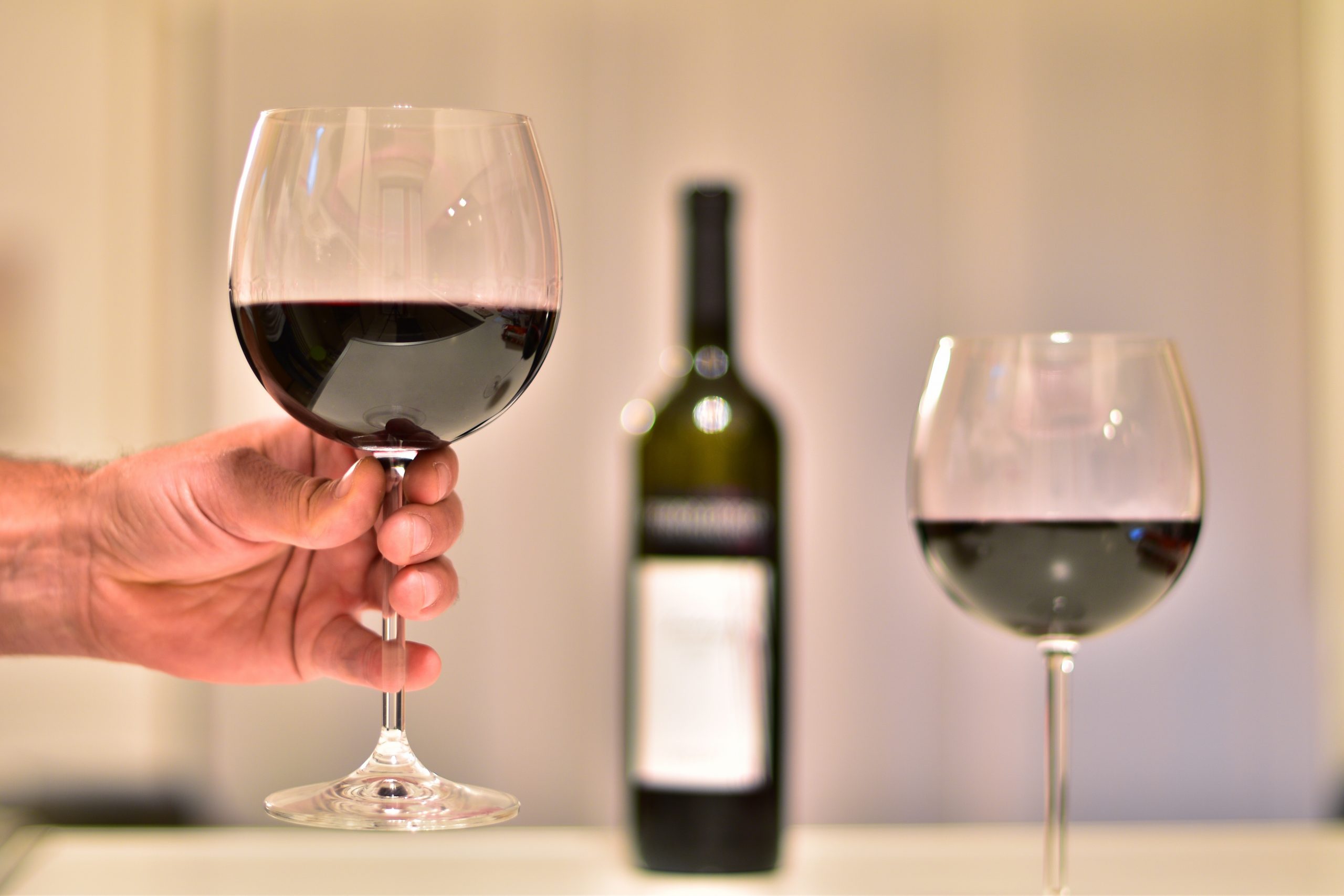 enjoy-a-good-wine_t20_jo9mjW