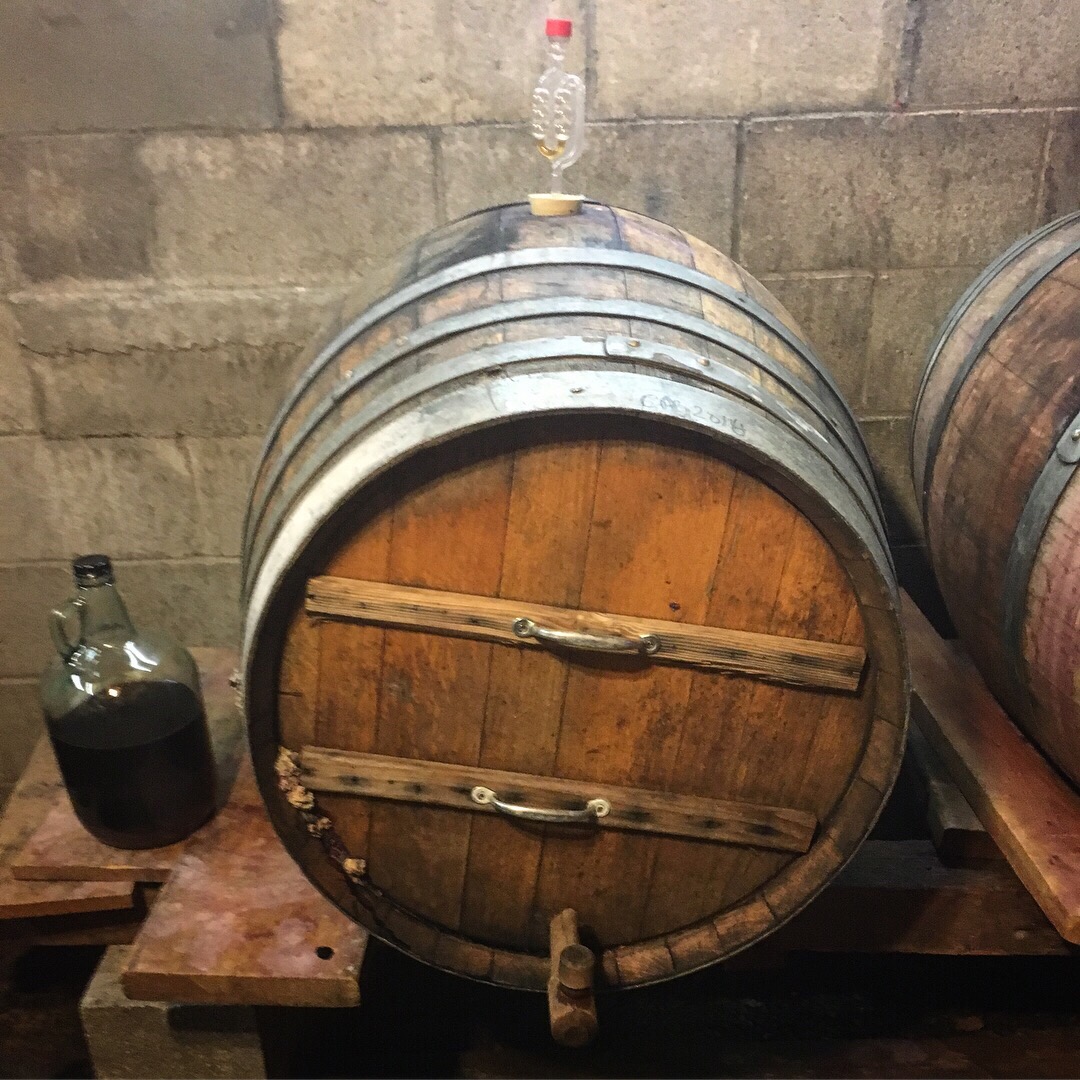 wine-barrel_t20_mo8nx3